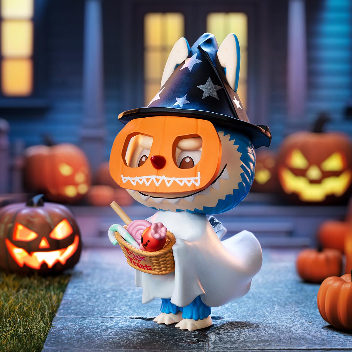 LABUBU Trick-or-Treater Figure | LNB136805 Figure | LNB136805